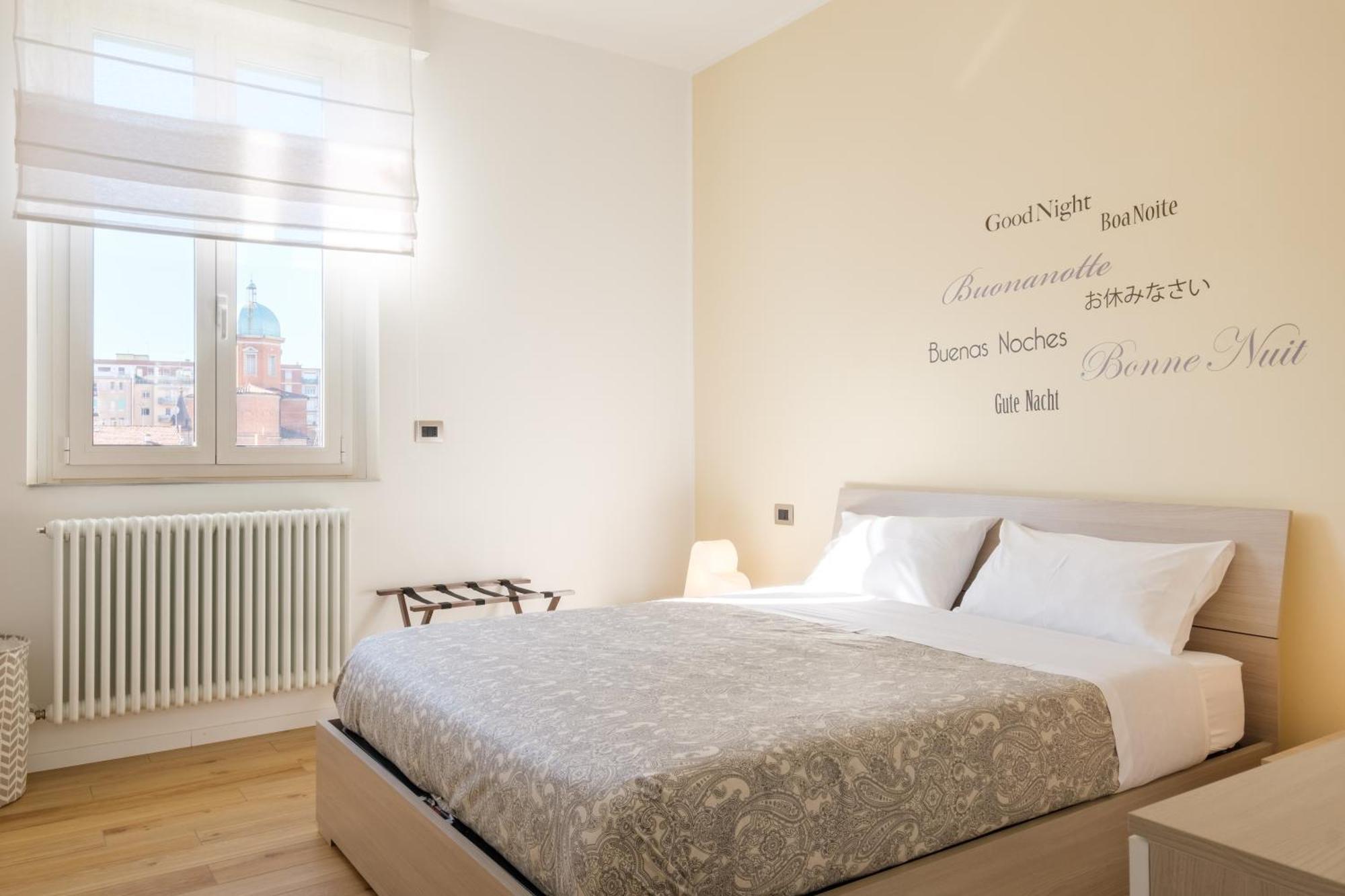 Scandellari Apartments - Stylish Stay For Two Guests Болонья Екстер'єр фото